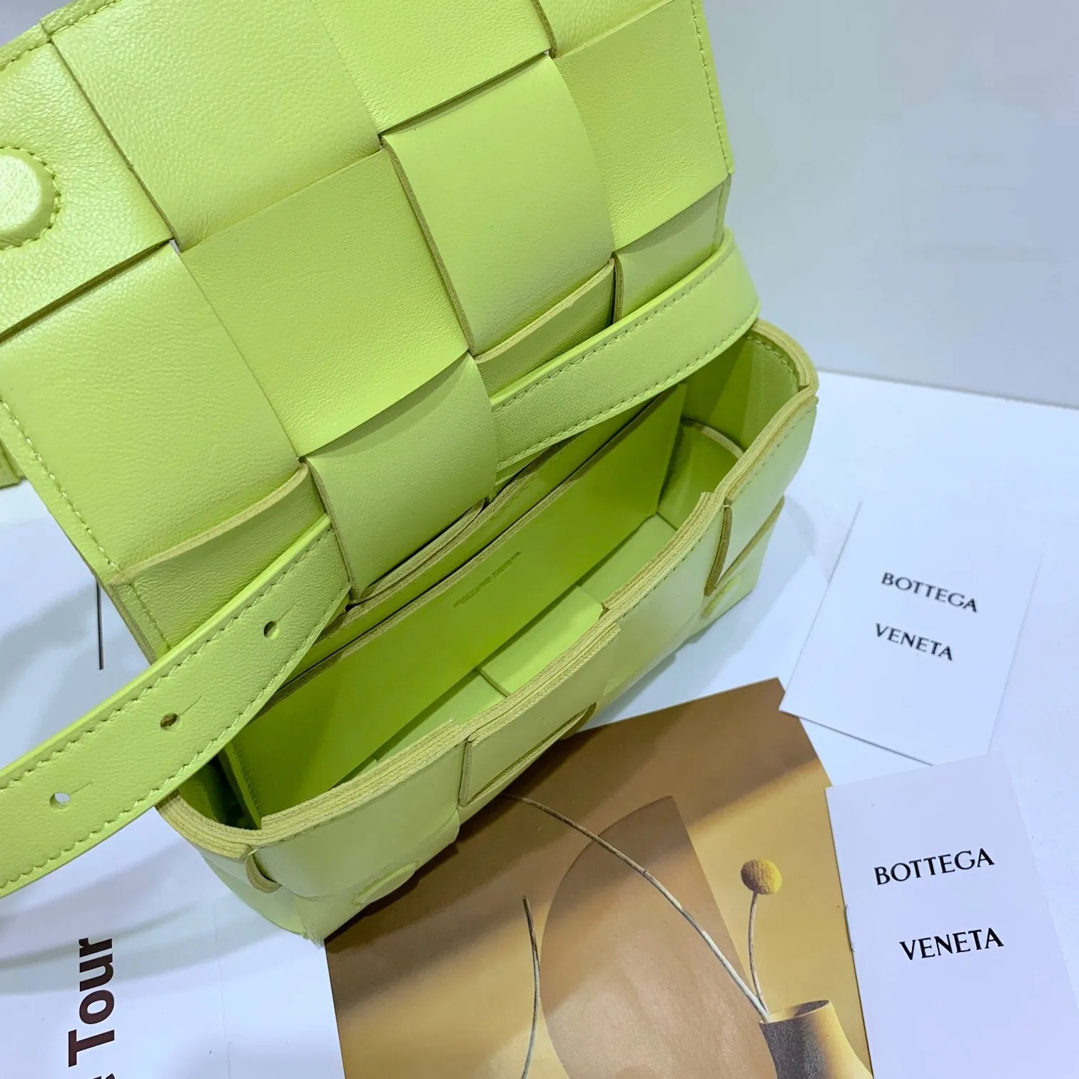 All categories 💚 Authentic bags 💚 BV 2025 new BV crossbody bag